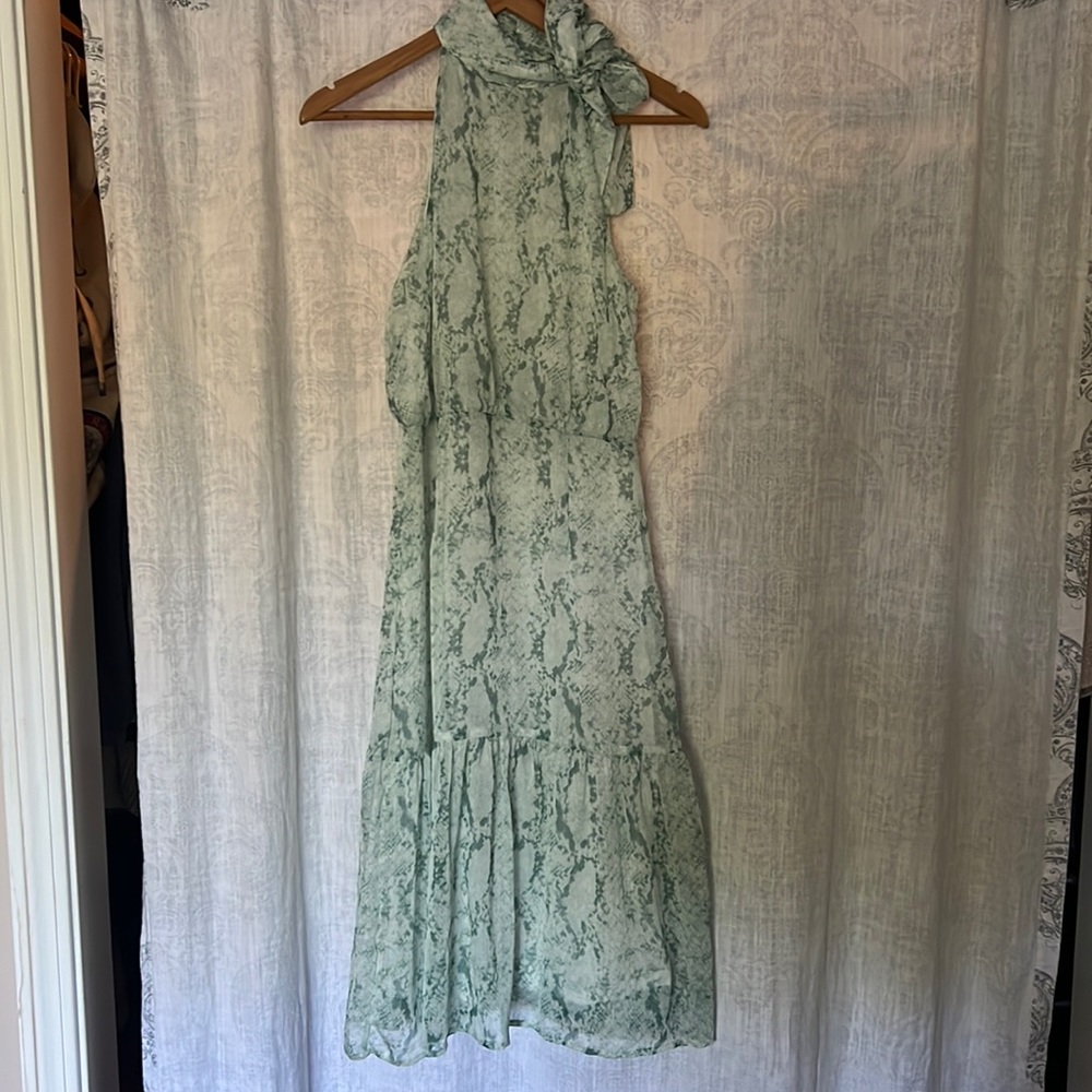 Teal and white midi dress from Vici dolls never worn size medium true to size